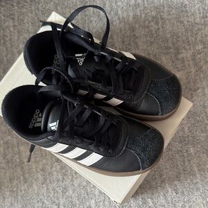 Adidas Black and White Athletic Shoes Size 12k
